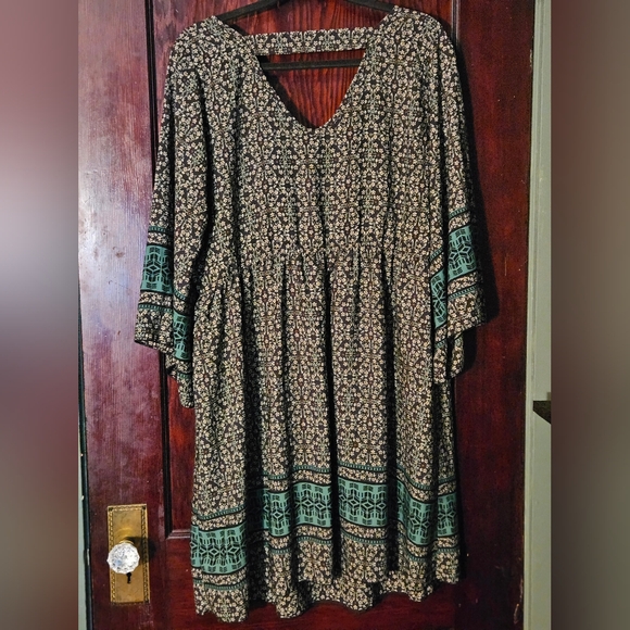 SWEET CLAIRE, 1X, Black, Floral Print,  Dress - Picture 2 of 6